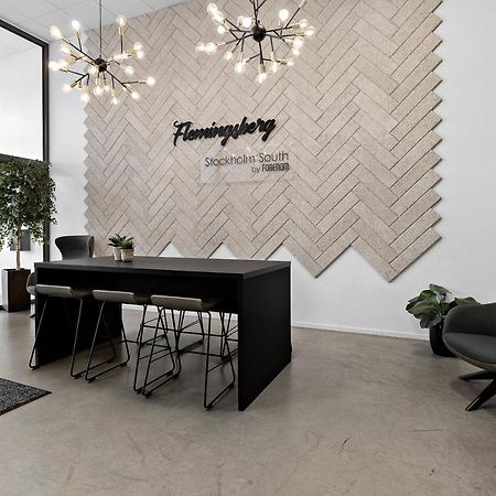 Forenom Hotel Flemingsberg - 10Min From Aelvsjoe Huddinge Exterior photo