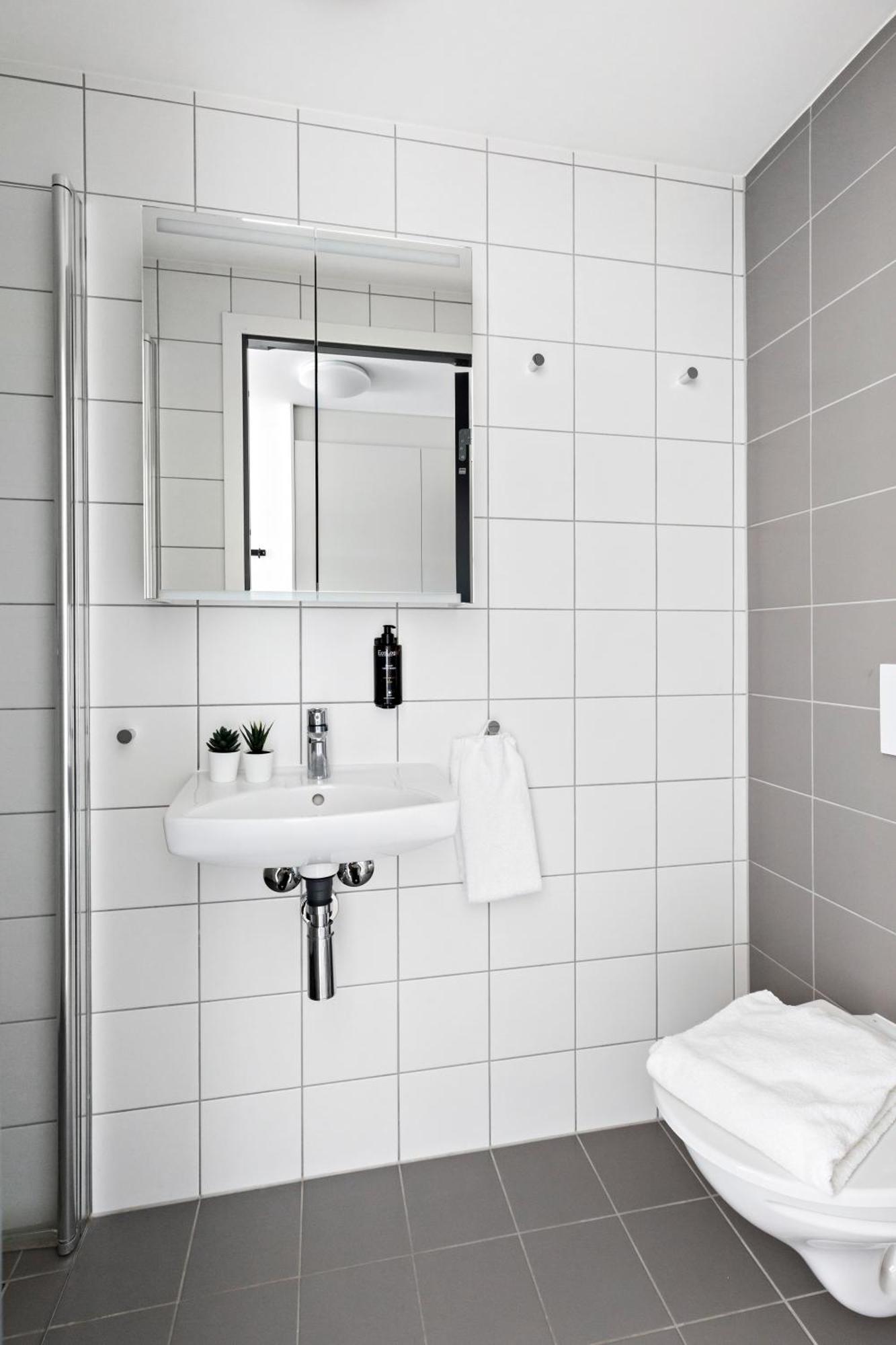 Forenom Hotel Flemingsberg - 10Min From Aelvsjoe Huddinge Room photo