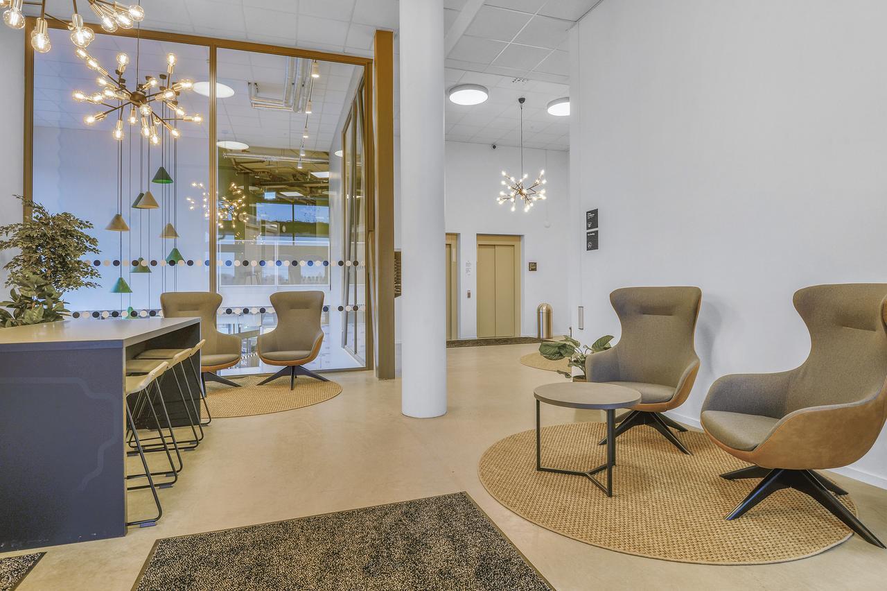 Forenom Hotel Flemingsberg - 10Min From Aelvsjoe Huddinge Exterior photo